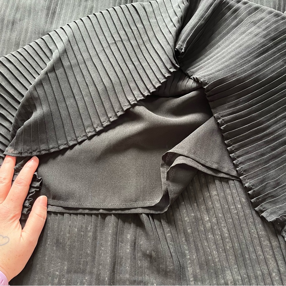 NWT Women's Able Bessie Pleated Midi Skirt size XL in Black - Picture 9 of 10